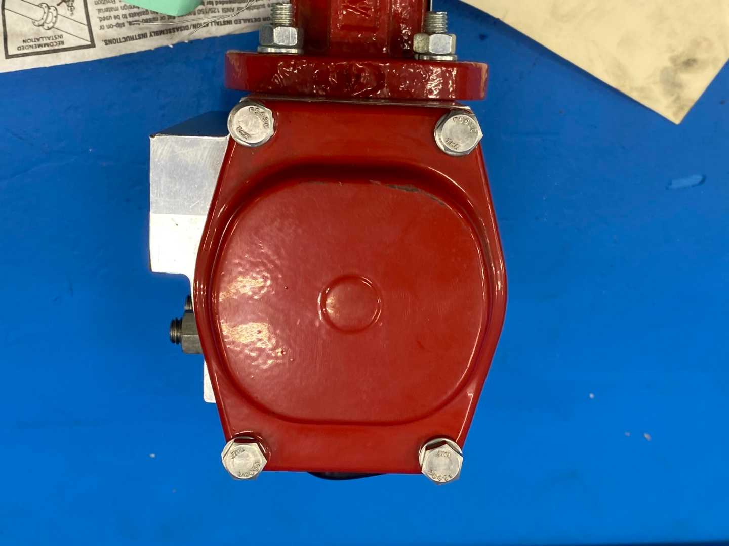 Bray Controls 92-0930-11300-532 with 4" Butterfly Valve