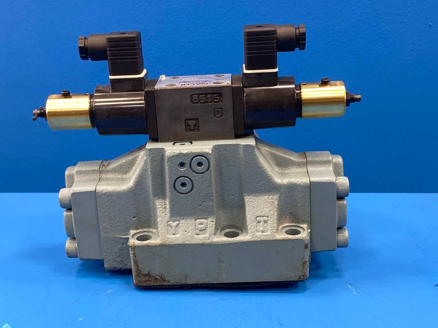 Nachi ESD-G06-C5125-A-E13 Electro-hydraulic Proportional Directional and Flow Control Valve