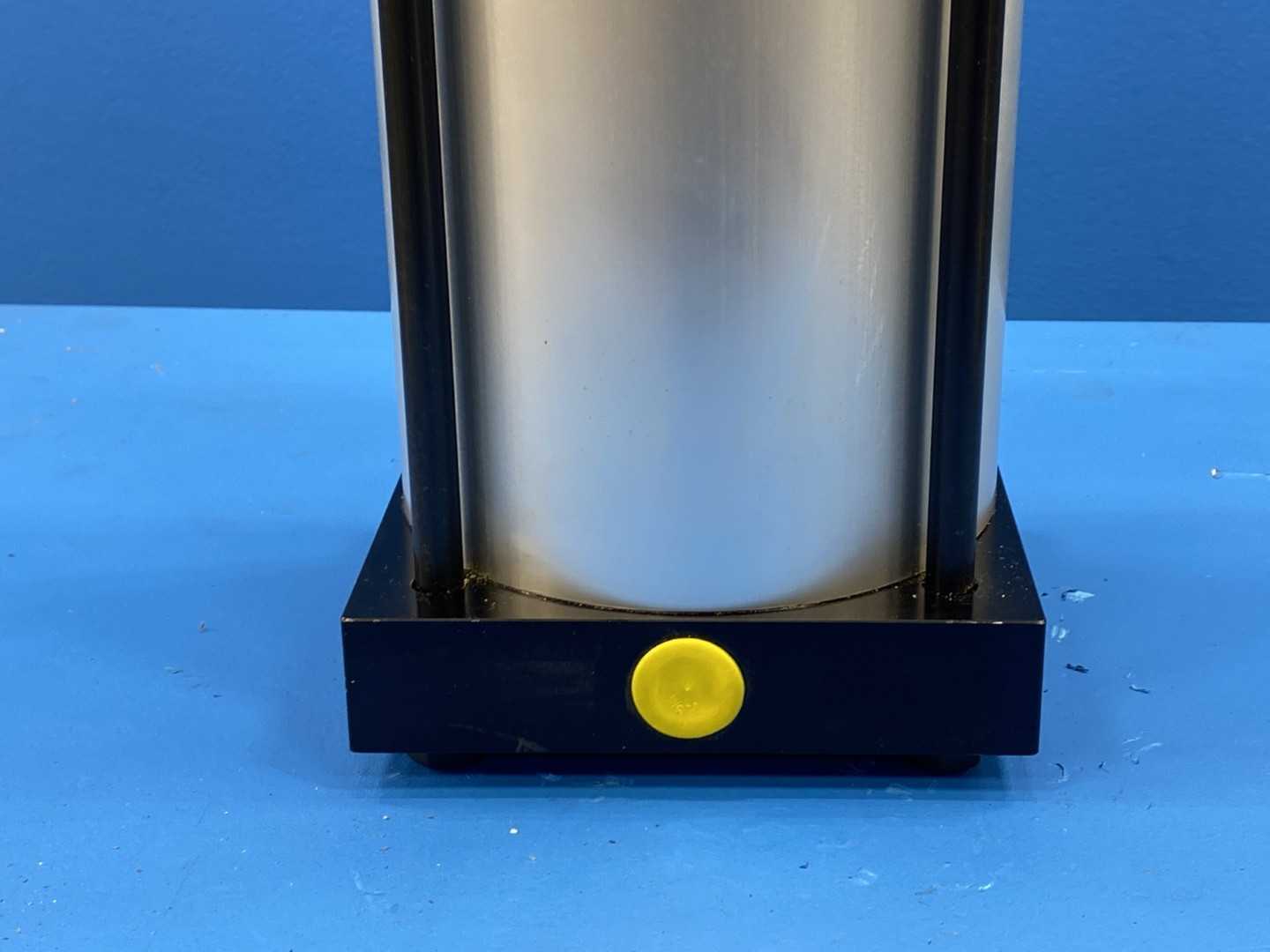 Numatics F1AU-32M3E-A1A2 Pneumatic Cylinder 6" Bore x 32.75" Stroke 250 PSI