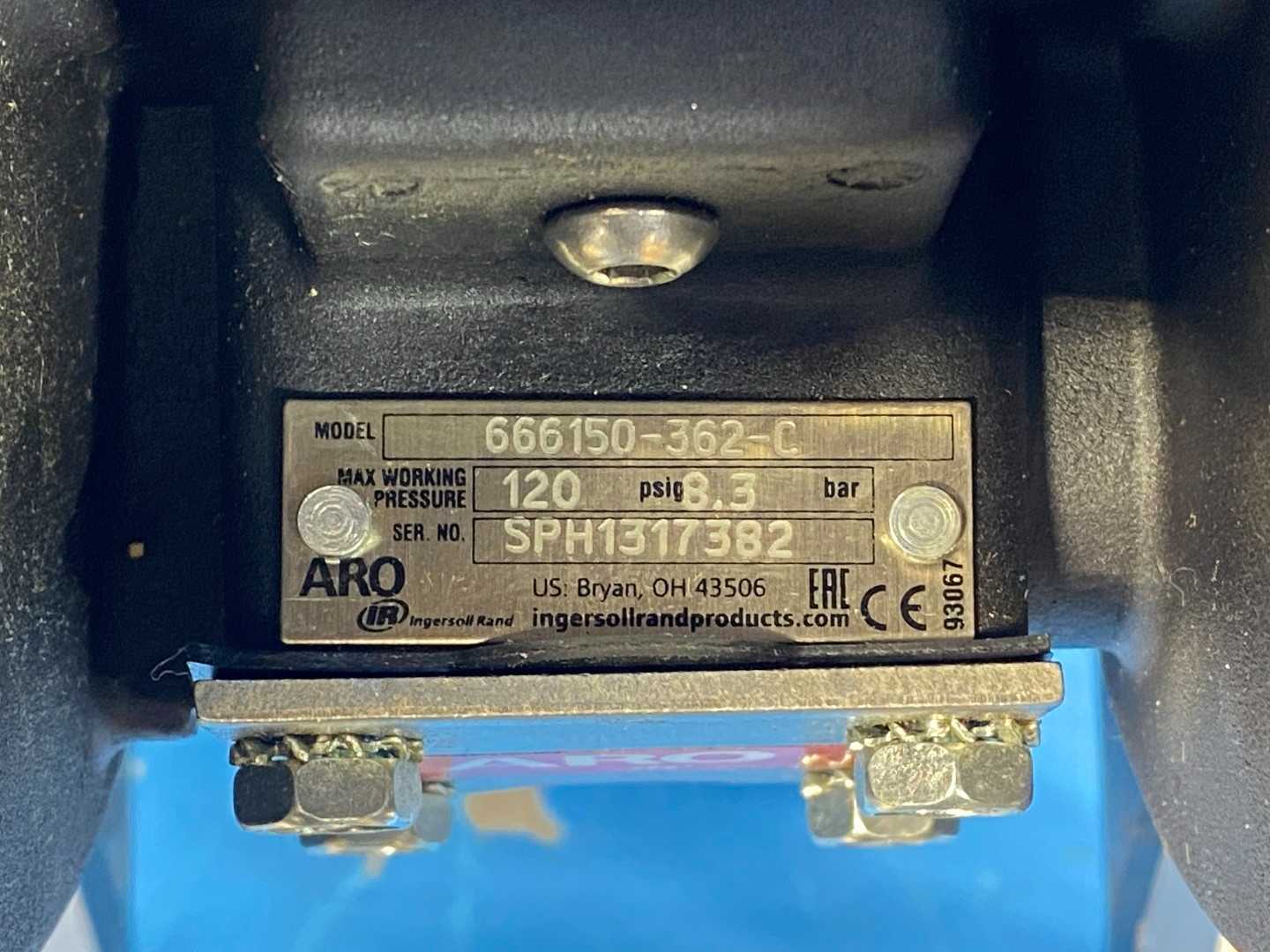 ARO 666150-362-C, 1-1/2" Metal Diaphragm Pump