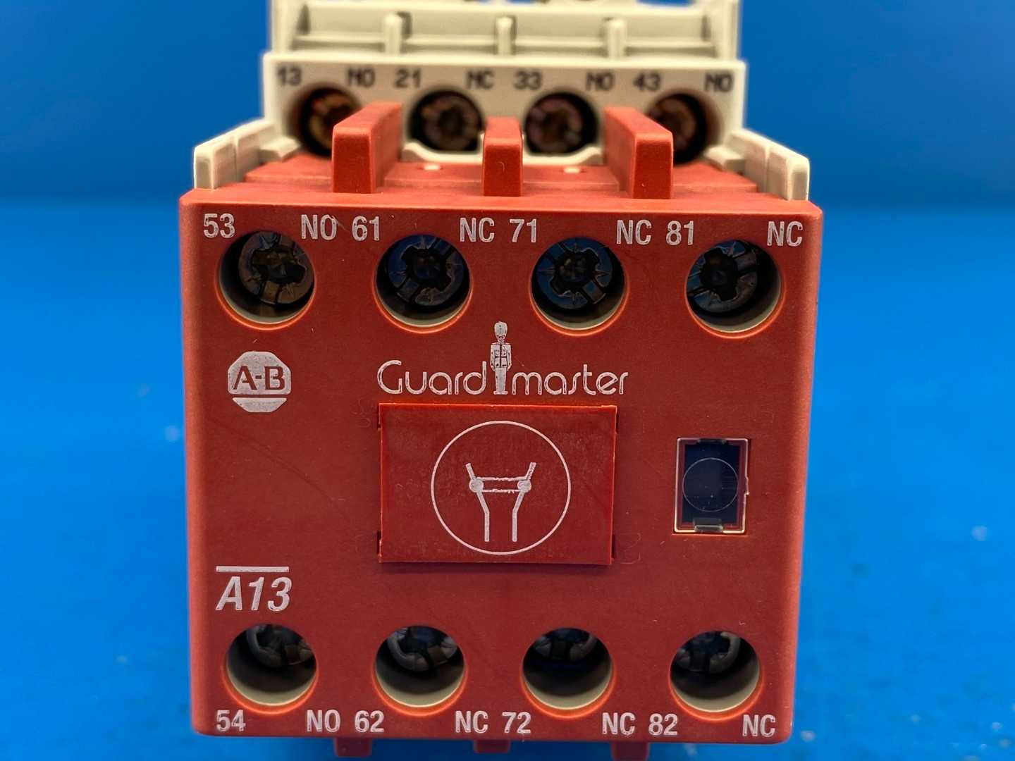 Allen-Bradley 700S-CF440EJC, Safety Control Relay Series A