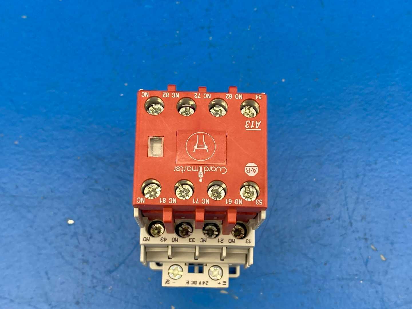 Allen-Bradley 700S-CF440EJC, Safety Control Relay Series A