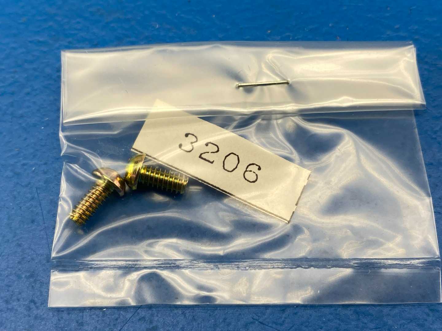 Honeywell H915A2014 Proportioning Humidity Control 30-80% RH , 135 OHM