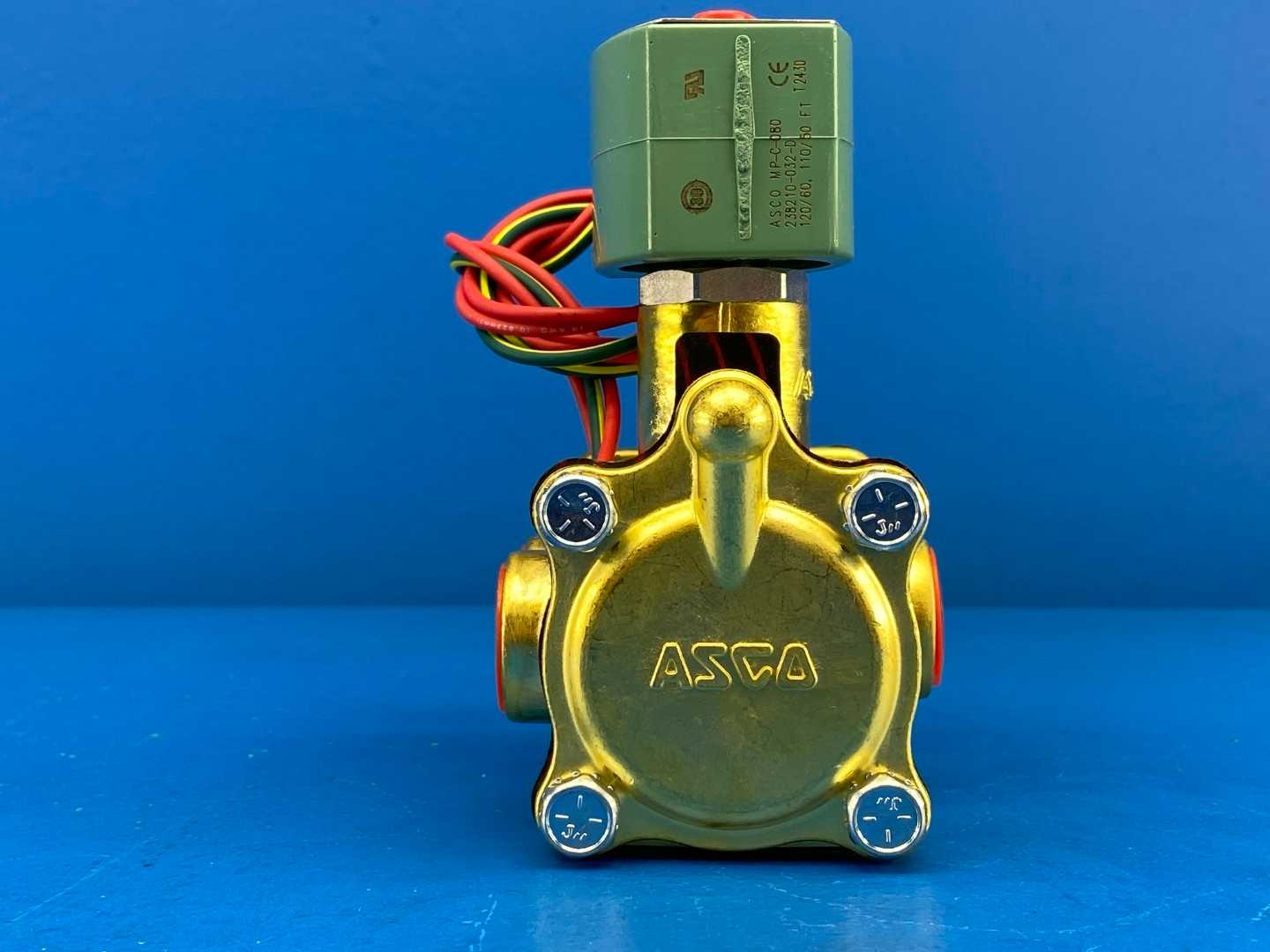ASCO Red-Hat 8316G064 Solenoid Valve 1/2" pipe 110/120V 10-150 PSI Gas 10-125 PSI Water
