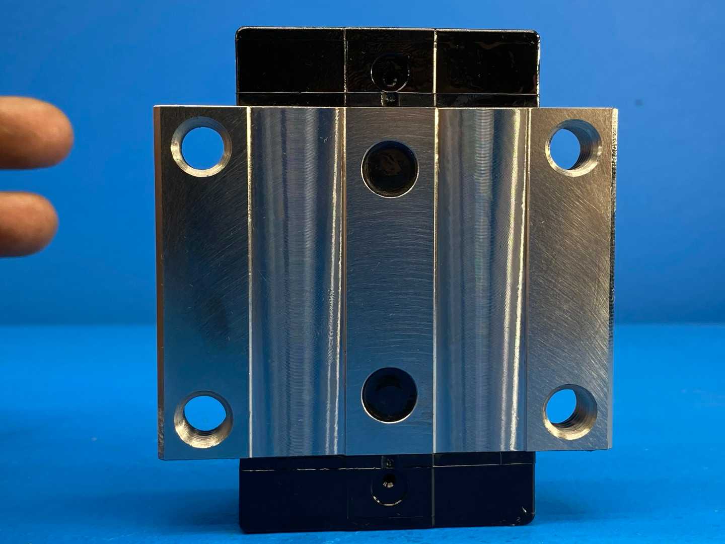 Rexroth R165171420 Ball Runner Block Carbon Steel KWD-030-FNS-C1-N-1
