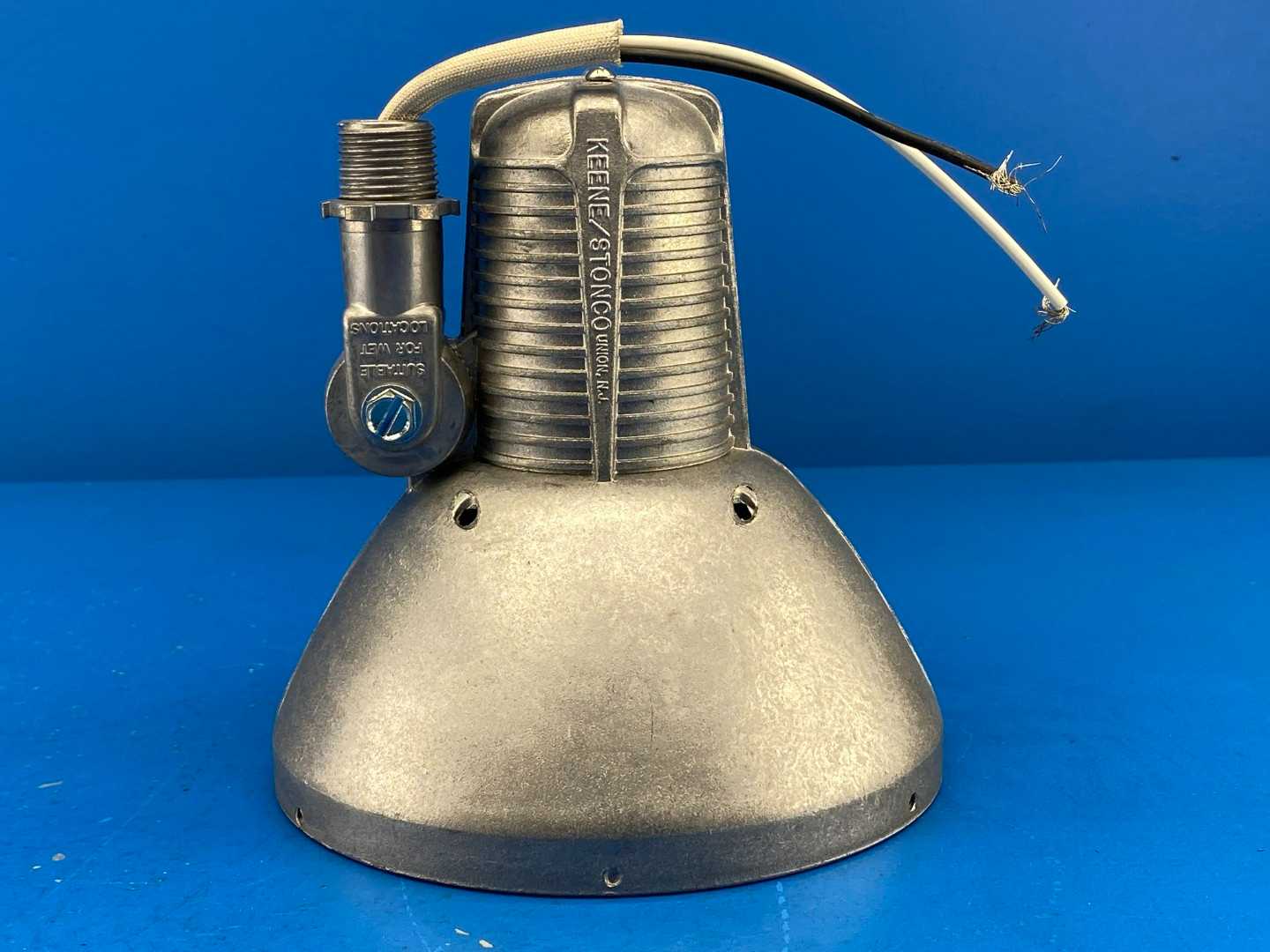 Keene/ Stonco 40L Lamp Holder Landscape and Heavy- Flood Ser Luminaire Fitting 723C Suitable for Wet Locations 150-250W