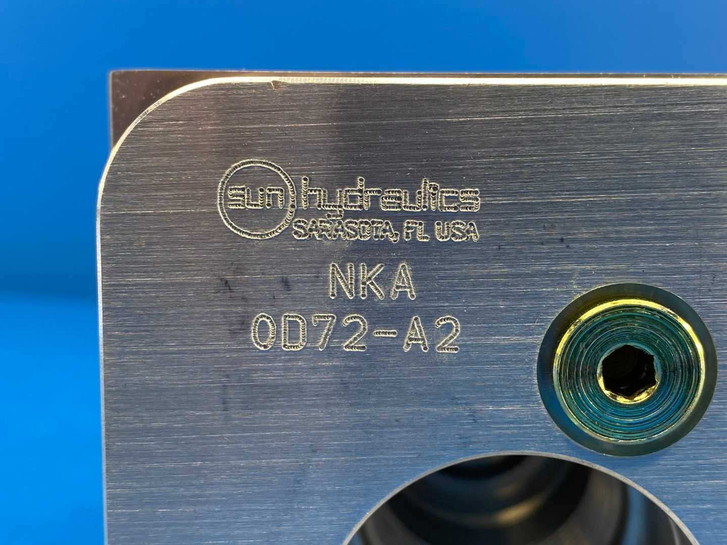 SUN Hydraulics NKA0D72-A2 Cartridge Valve Block Manifold