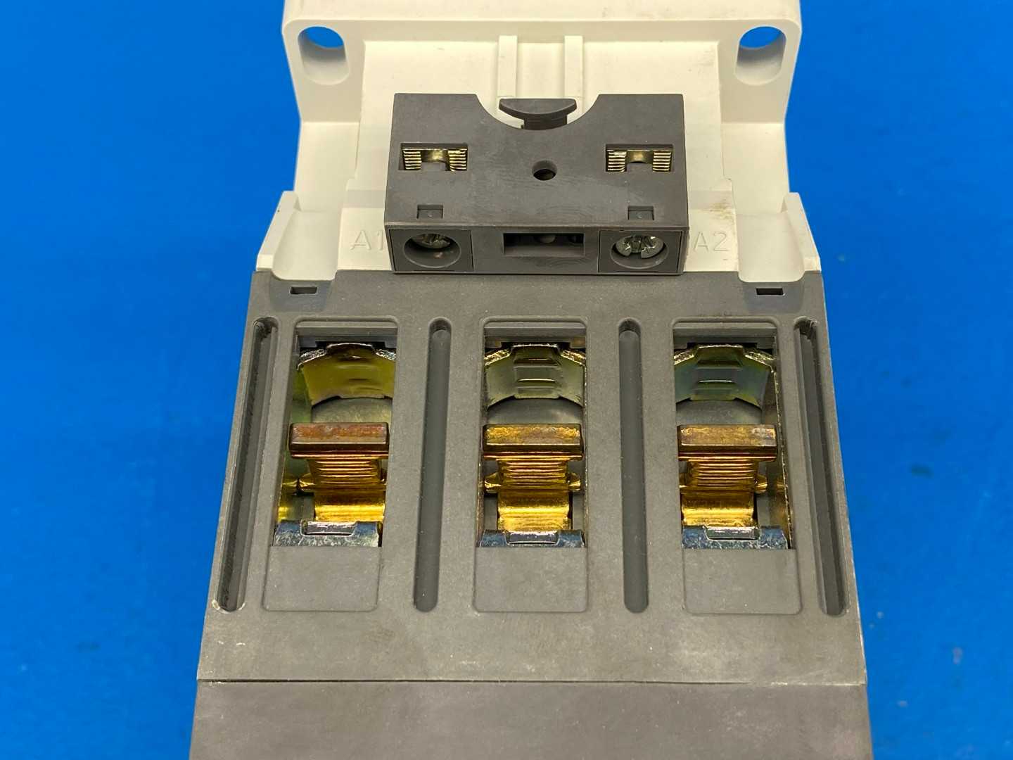 ABB AF80-30-00-11 Contactor