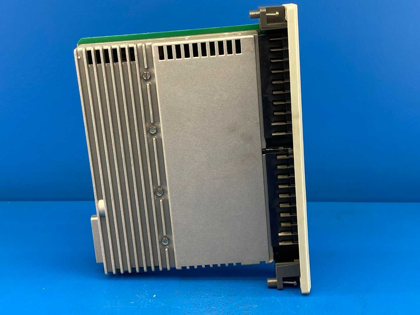 AEG Modicon AS-B833-016 24 VDC, 16 Inputs, True-Logic Input Module