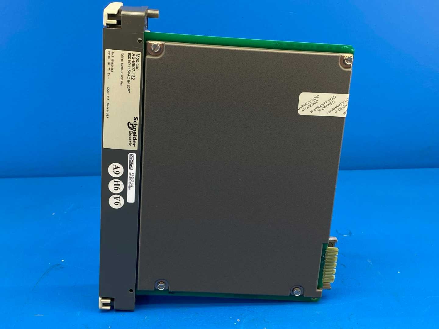 Schneider Electric- Modicon AS-B807-132, 800 I/O 155VAC IN 32PT Input Module PV:00 RL:75 SV:--
