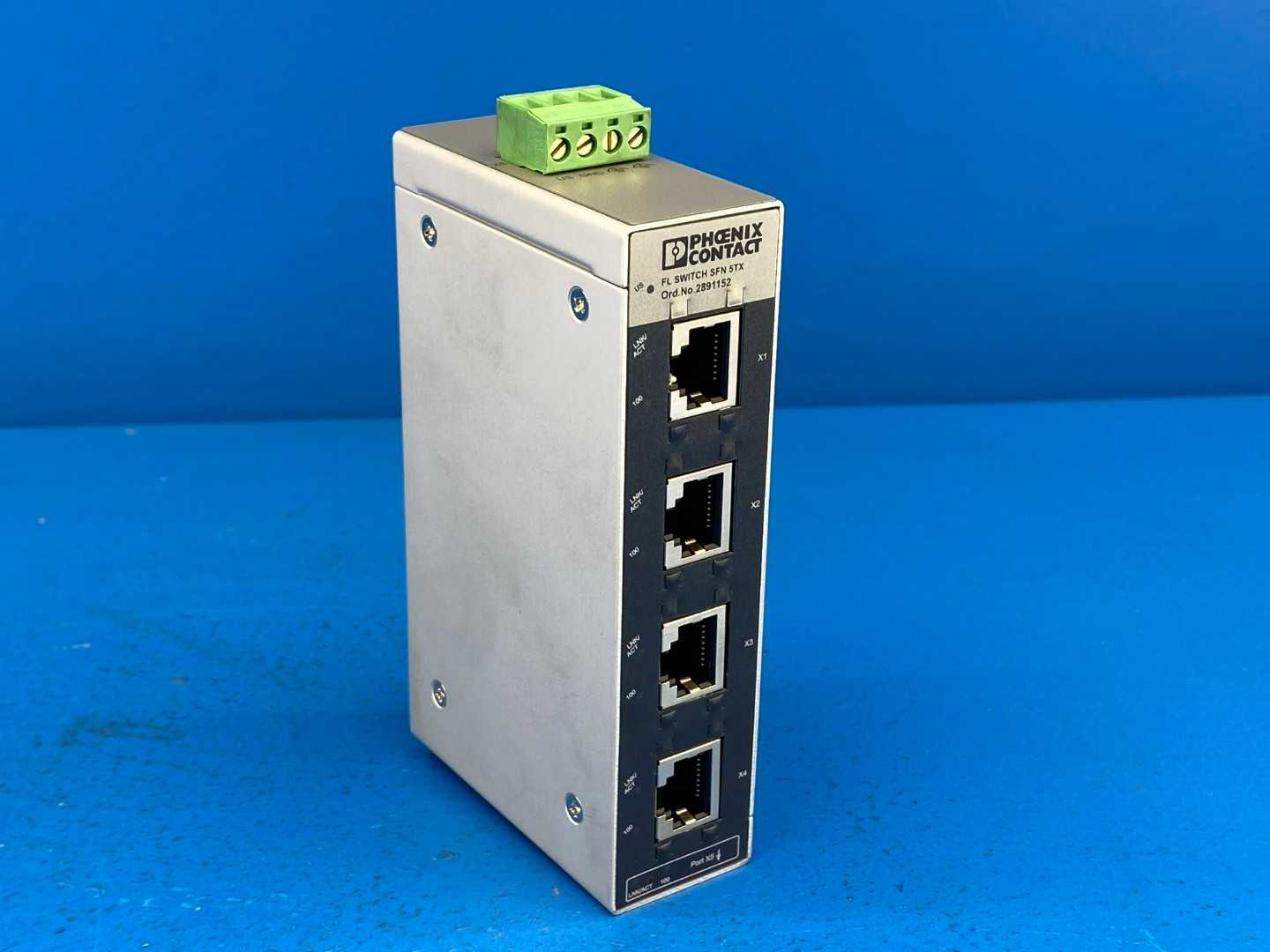 Phoenix Contact  FL SWITCH SFN 5TX (2891152)