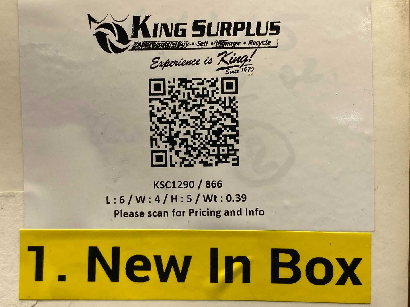 Allen-Bradley 2711-NC21, Panelview Communication Cable, 9-pin D-sub (DB9) to 8-pin Mini-DIN connector.