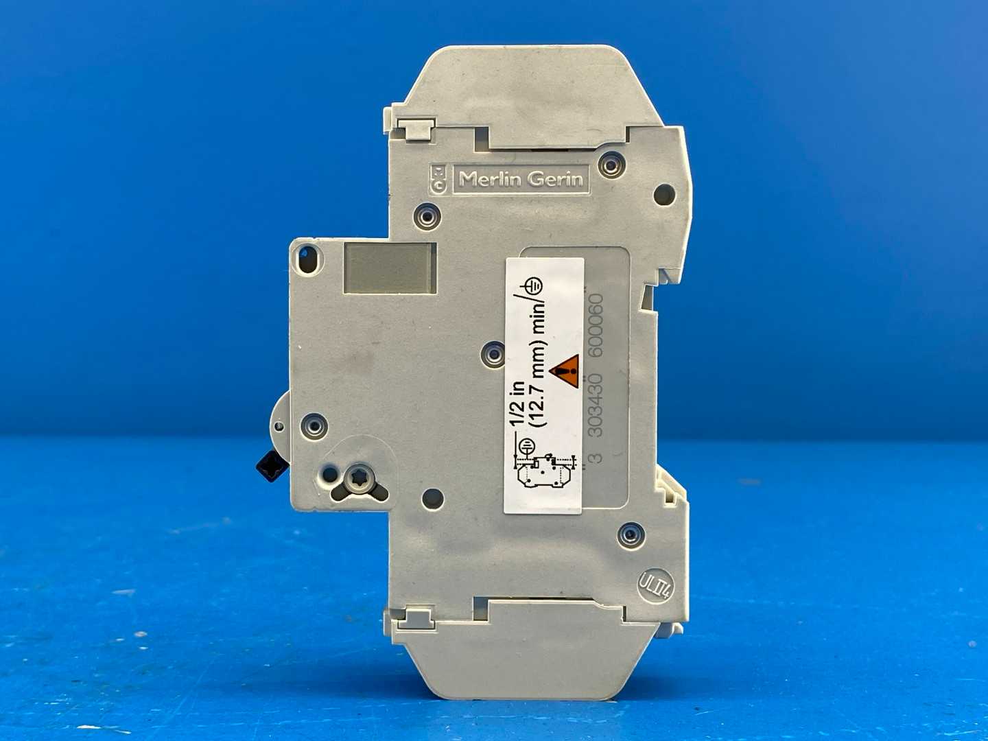 Schneider Electric 60106 C60 MINIATURE CIRCUIT BREAKER MILTI 9 C60