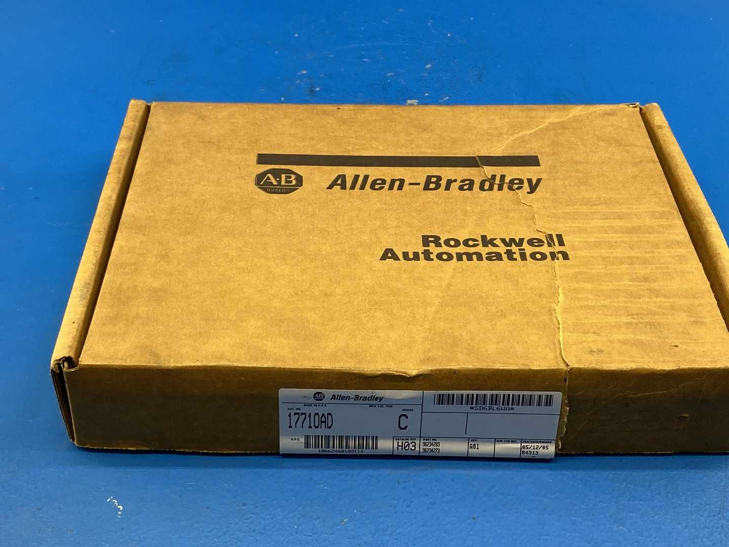Allen-Bradley 17710AD  PLC Adapter Output Module Series C (Factory Sealed)