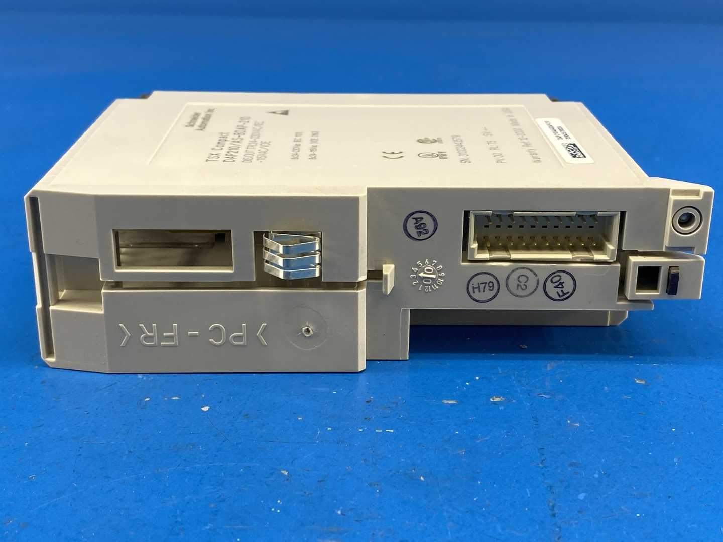 Schneider Automation TSX Compact DAP210 / AS-BDAP-210 Discrete Output Module