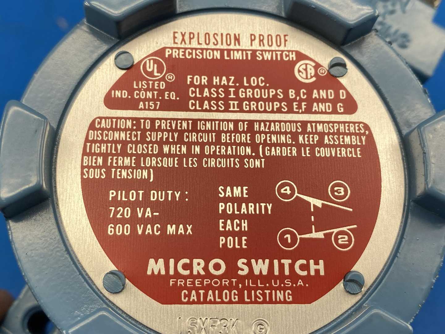 Honeywell LSXF3K Heavy-Duty Limit Switch (LSXZ1F Operating Head + LSXZ3K Contact Block)
