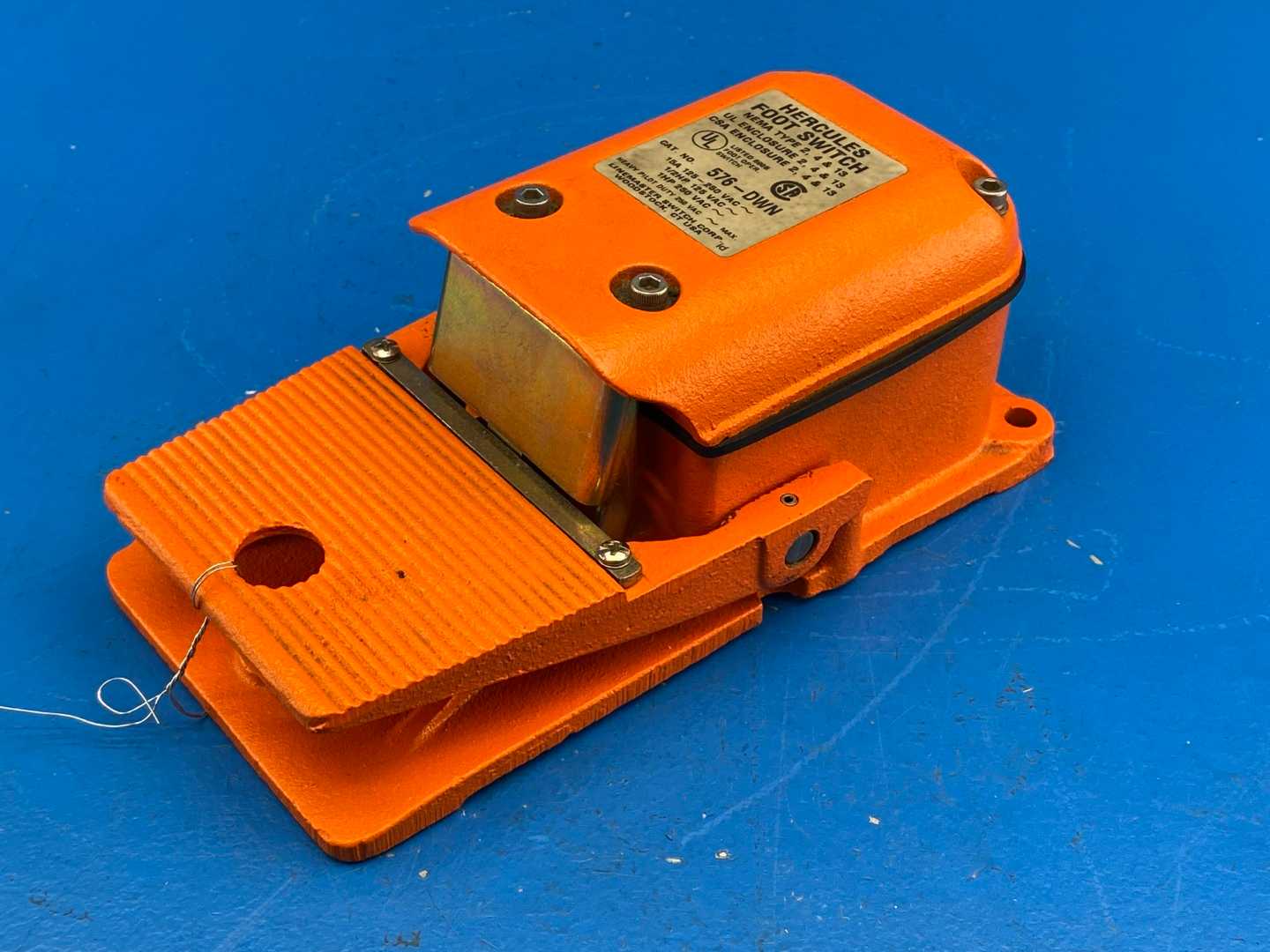 Hercules 576-DWN No Shield Foot Switch 15A 125-250VAC 1/2HP / 1HP