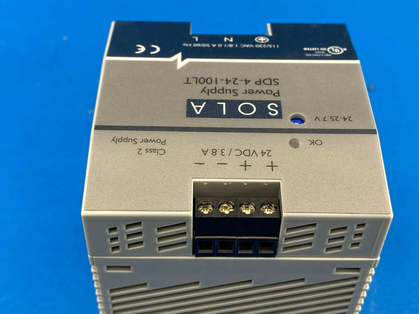 Sola/Hevi-Duty SDP4-24-100LT AC/DC DIN Rail Power Supply 115/230VAC 24VDC 3.8A Output Current