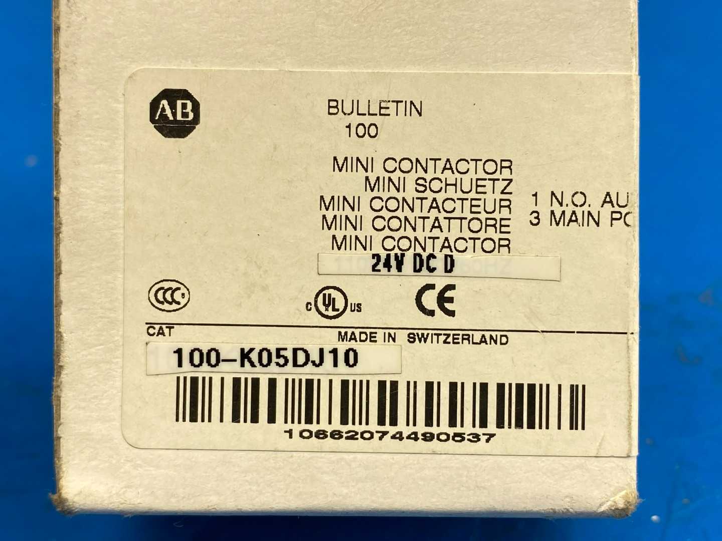 Allen-Bradley 100-K05DJ10 Series A Mini Contactor, 24VDC Coil, 3-Pole, 5A