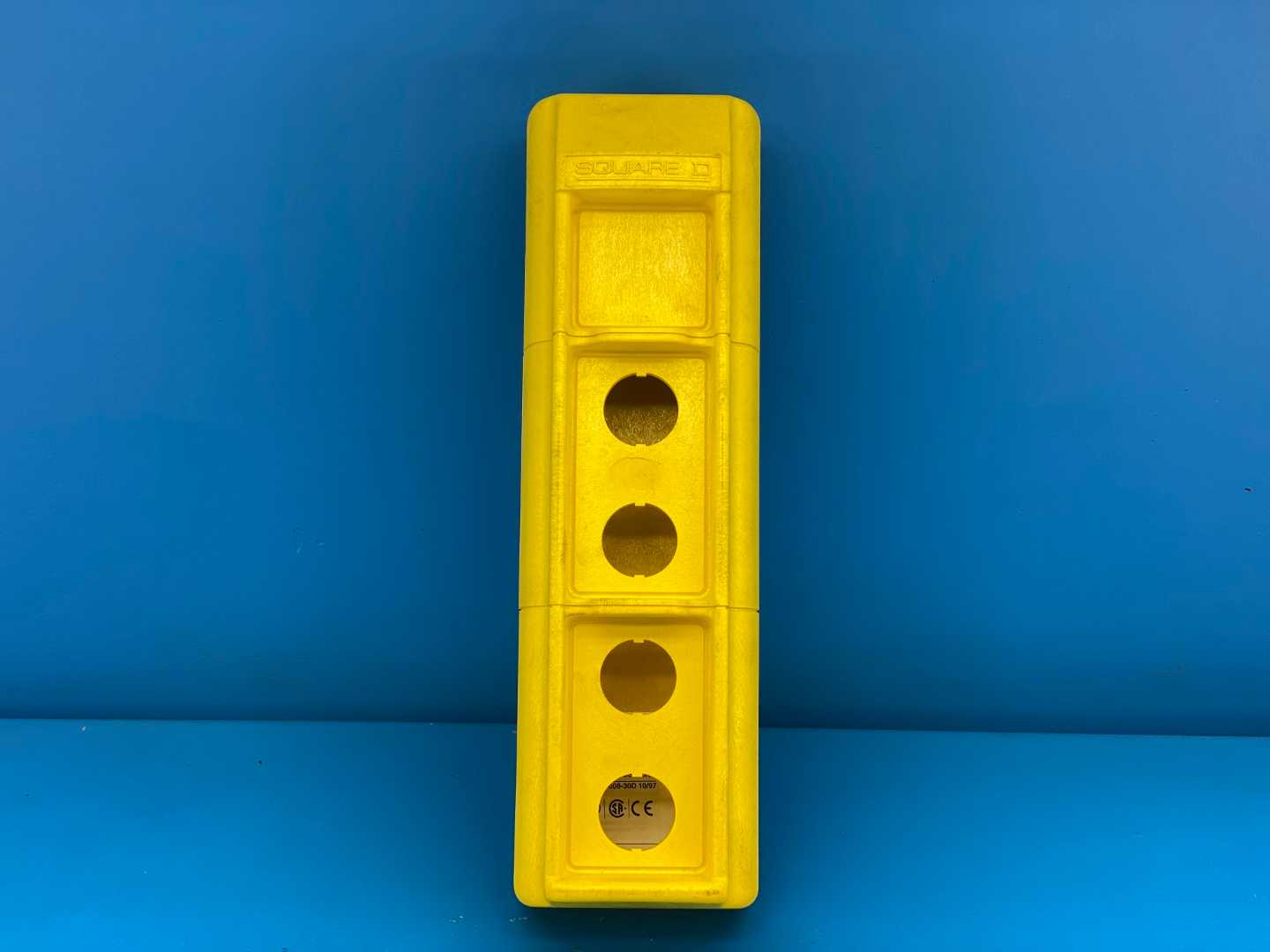 Square D 9001SKYP4, Pendant Station, 4 Button Empty Enclosure Series B