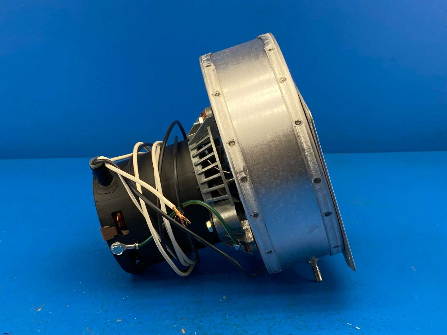 Fasco Industries No. 70218983 Type U21B Furnace Exhaust Draft Inducer Motor 115V 1.3A 3000RPM
