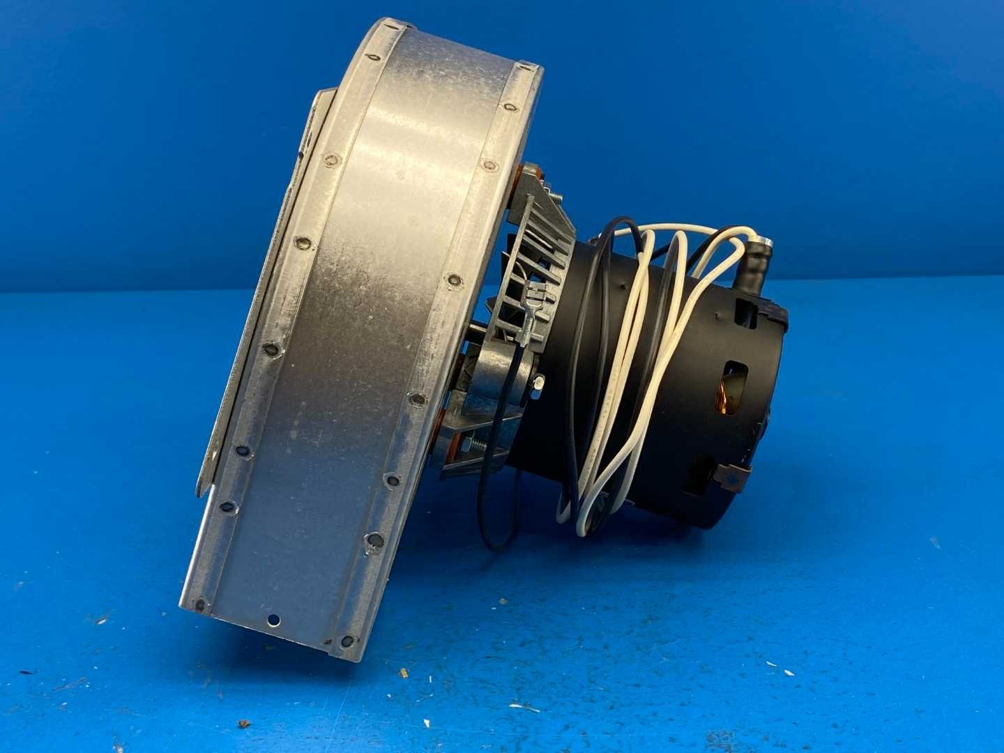 Fasco Industries No. 70218983 Type U21B Furnace Exhaust Draft Inducer Motor 115V 1.3A 3000RPM