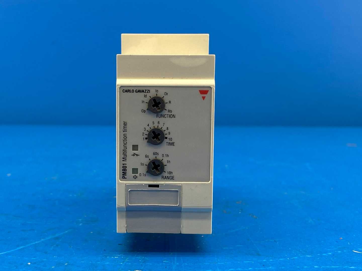 Carlo Gavazzi PMB01DM24, Multifunction Timer 240V 8A