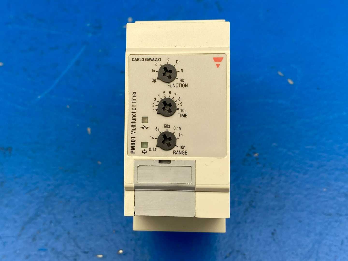 Carlo Gavazzi PMB01DM24, Multifunction Timer 240V 8A