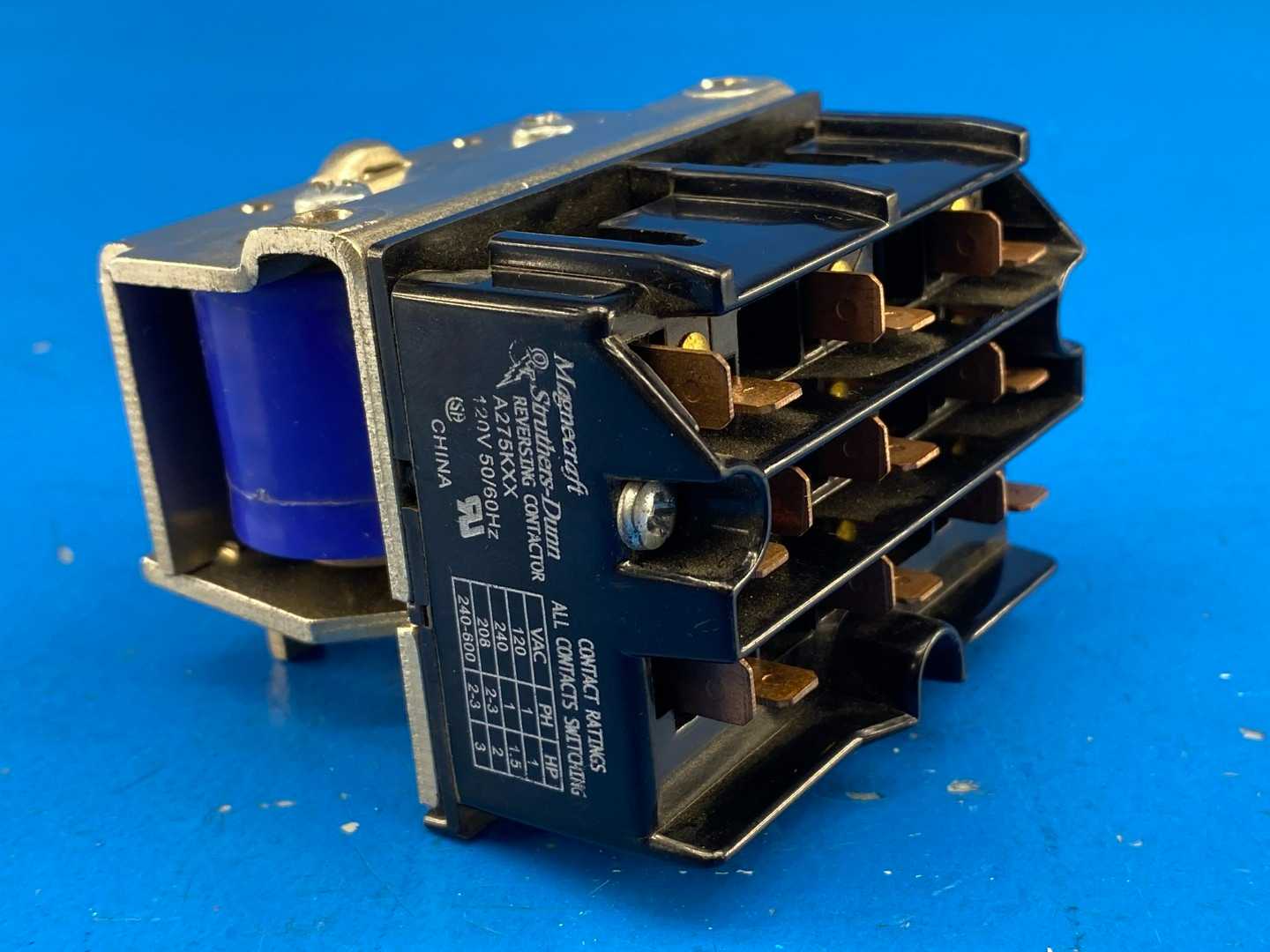 Magnecraft Struthers-Dunn A275KXX Reversing Contactor, 120V Coil, 1–3 PH, up to 3HP