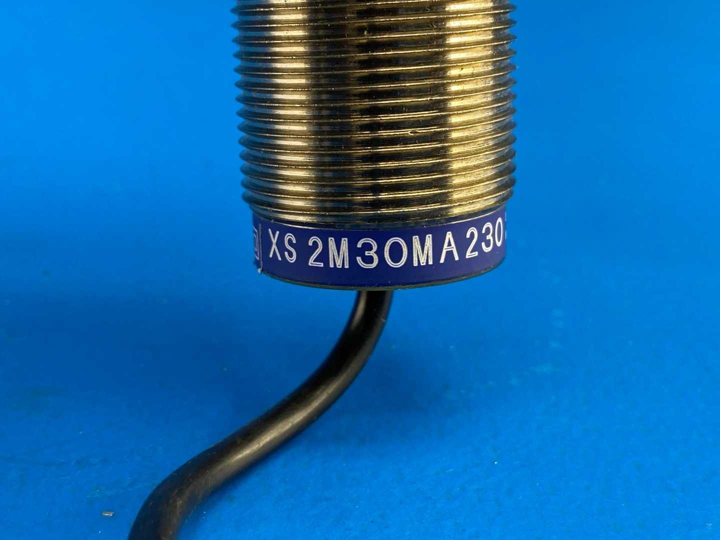 Telemecanique XS2 M30MA230, Inductive Proximity Switch, M30, 230V AC, Metal Housing, PNP Output