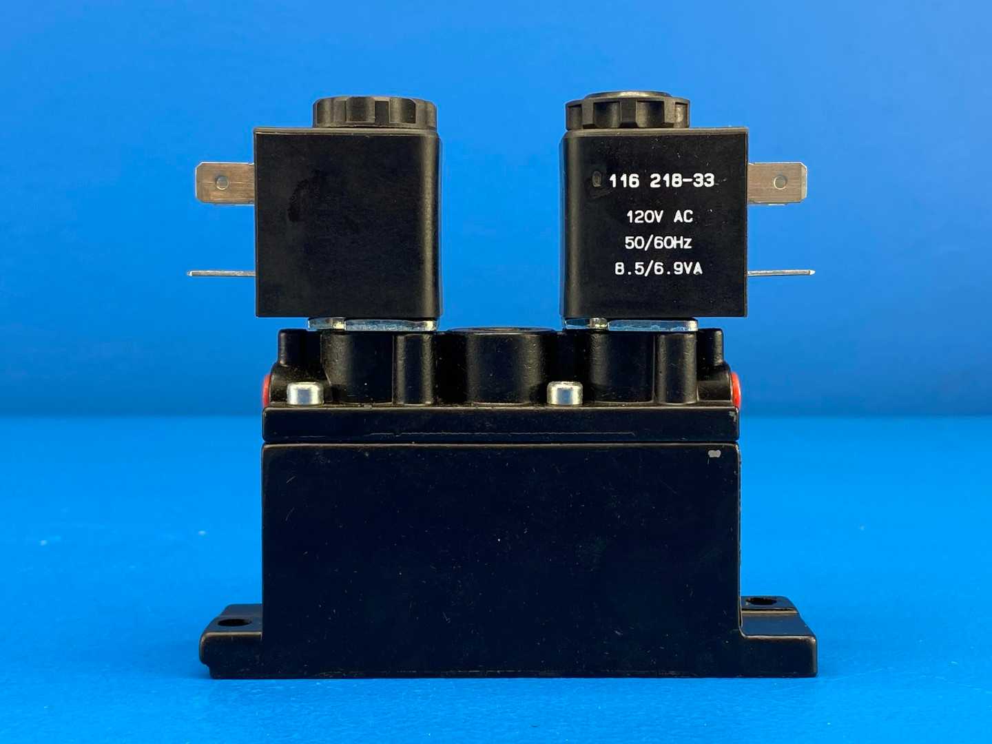 ARO Fluid Power A249SD-120-A Alpha "Thin" Bar Manifold Solenoid Operated Valve