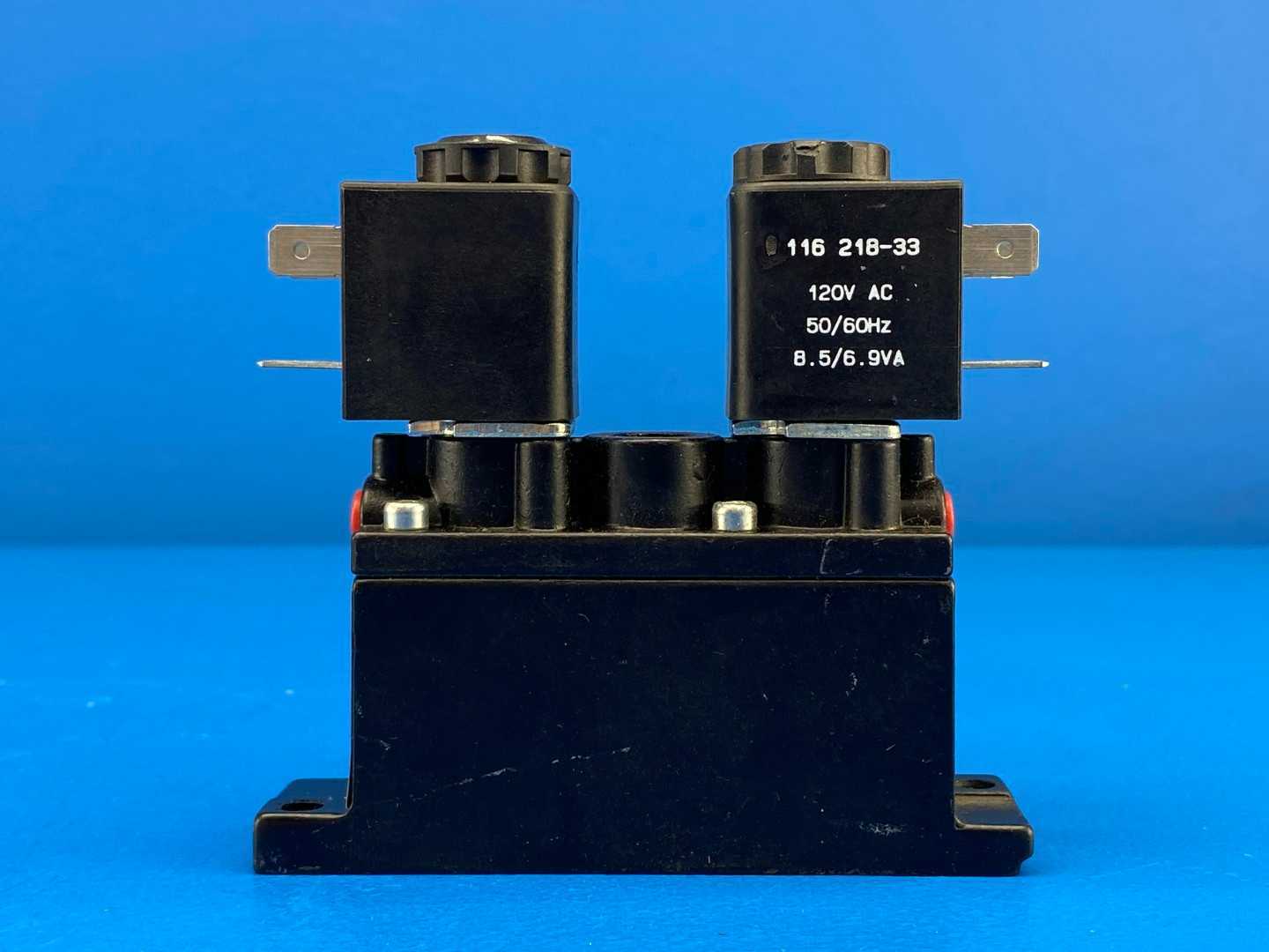 ARO Fluid Power A249SD-120-A Alpha "Thin" Bar Manifold Solenoid Operated Valve