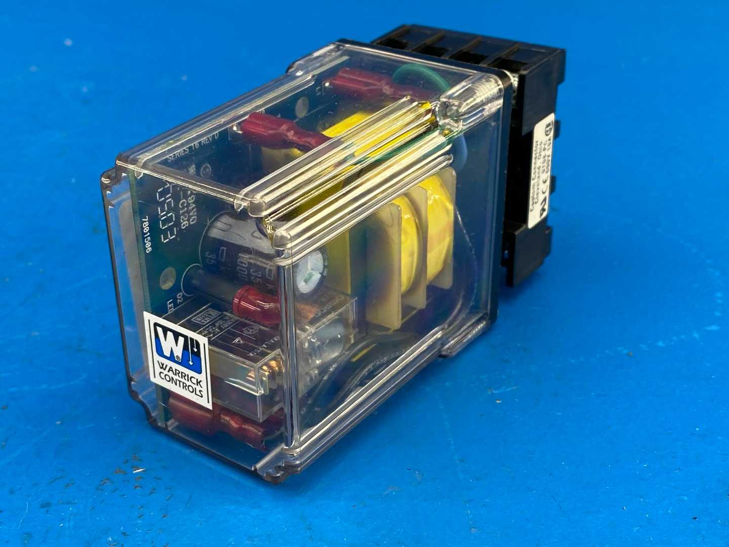 Warrick Controls 16MC1B0 Liquid Level Control Relay 26K Ohms 16M W/ 8 PIN DIN MT SOCKET 120V