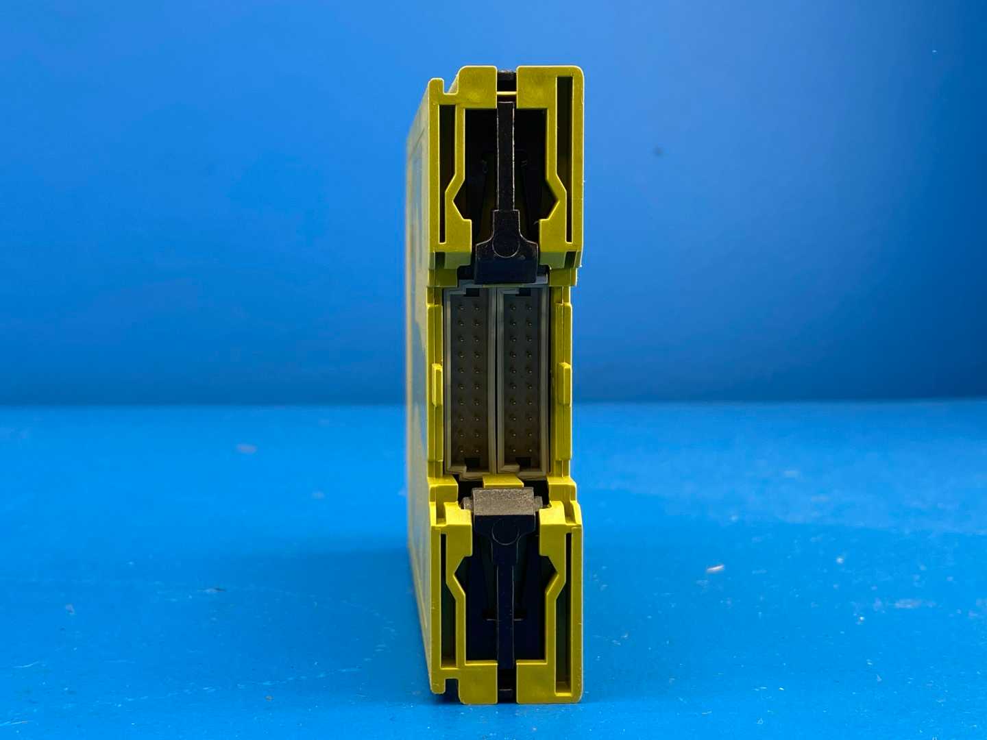 Pilz PNOZ mi1p 24Vdc/8Ma Expansion Module 8 Inputs 773400