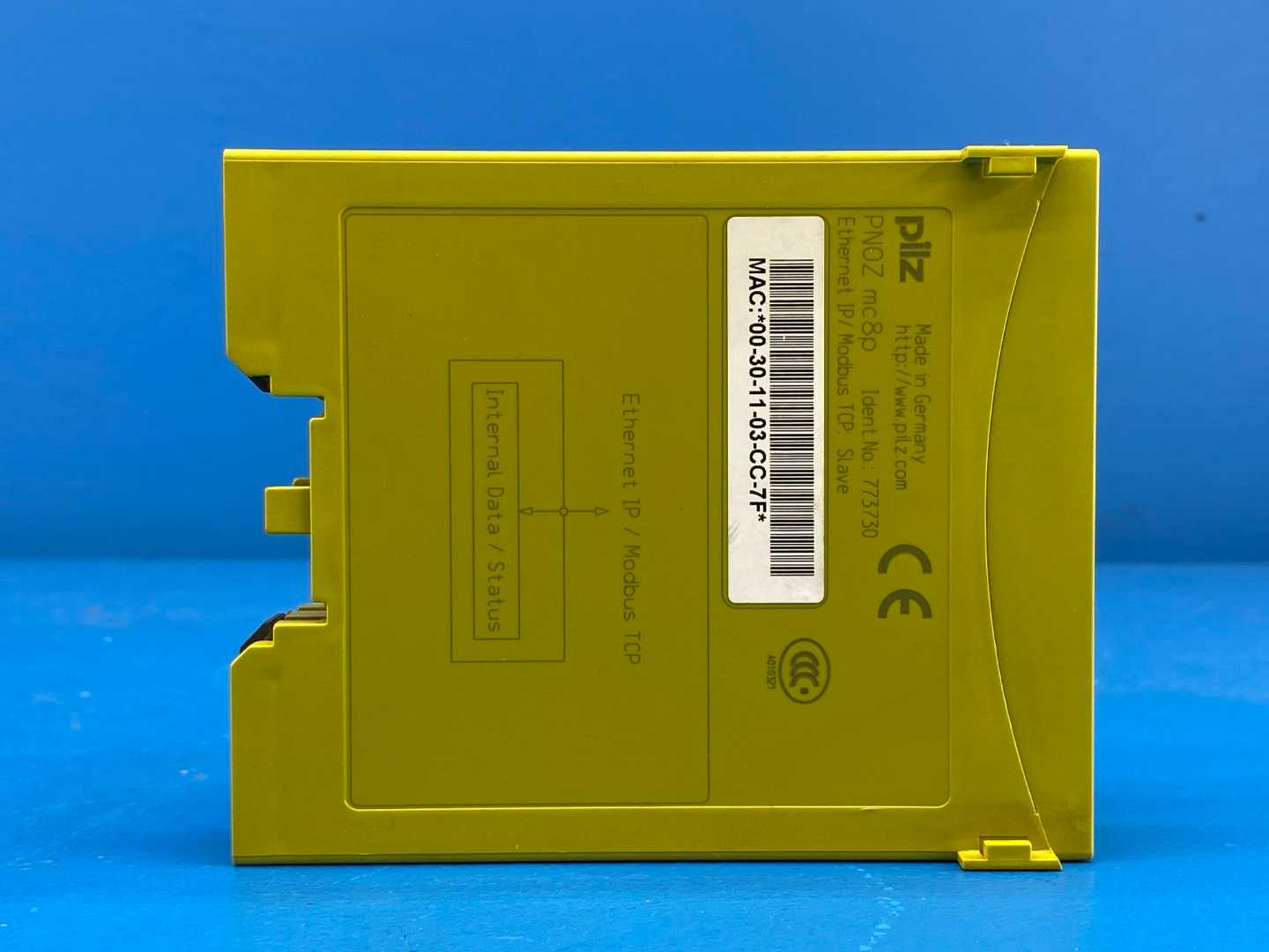 Pilz  773730 PNOZ mc8p  PiIZ safety relay