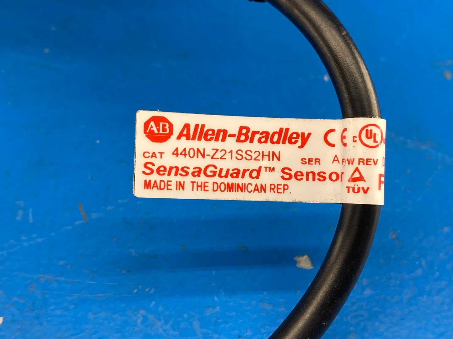 Allen-Bradley 440N-Z21SS2HN SensaGuard, Non-Contact Switch