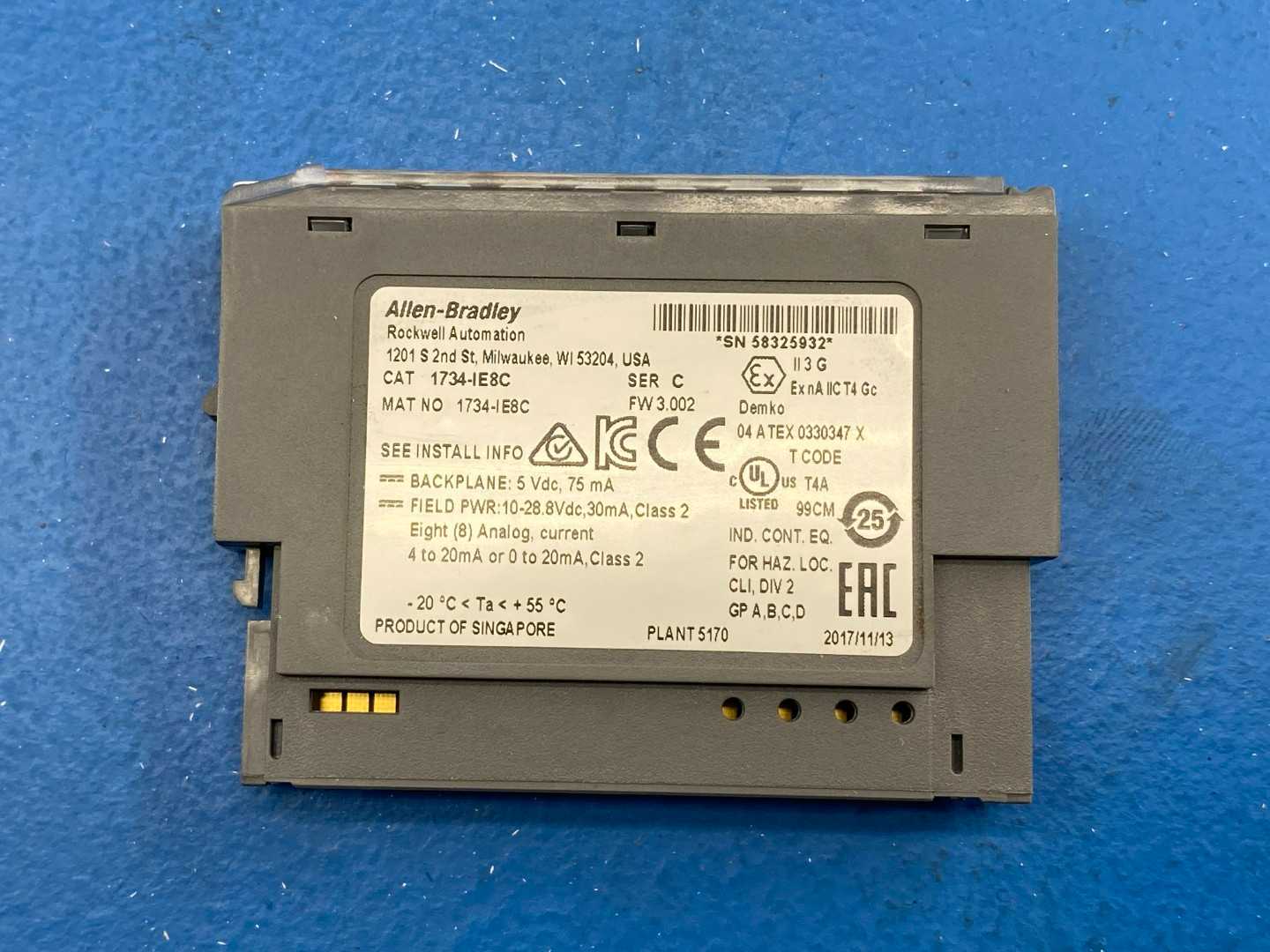 Allen-Bradley 1734-IE8C POINT I/O Analog Input Module Series C