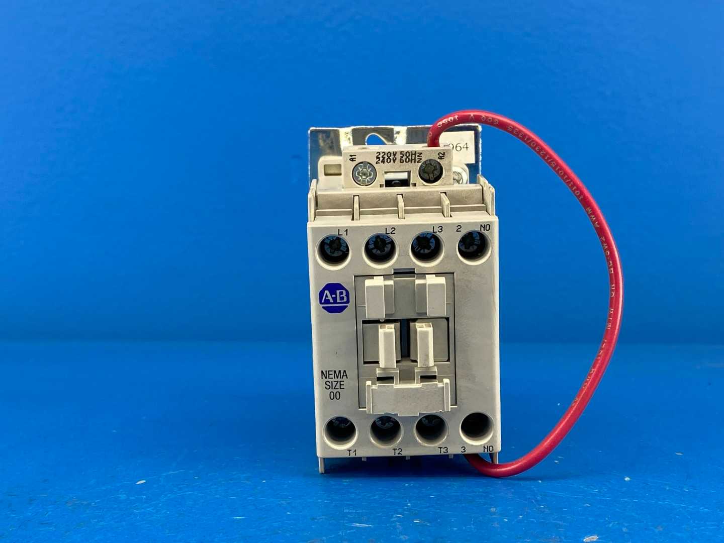 Allen-Bradley 500-TOA930, AC Contactor Series 1 NEMA Size 00, 3-pole, 9 A