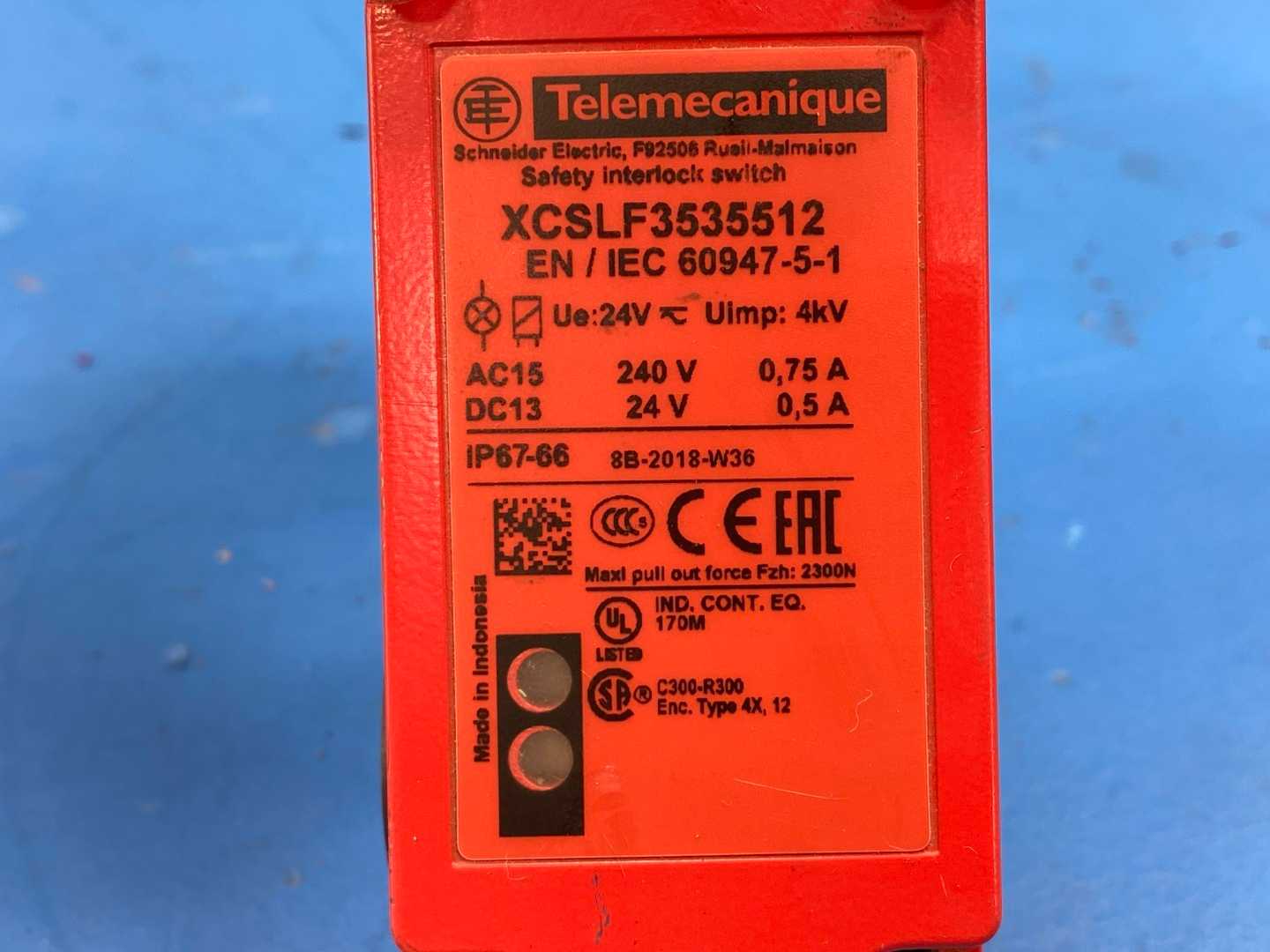 Telemecanique XCSLF3535512, Metal Safety Interlocking Switch (No Key)