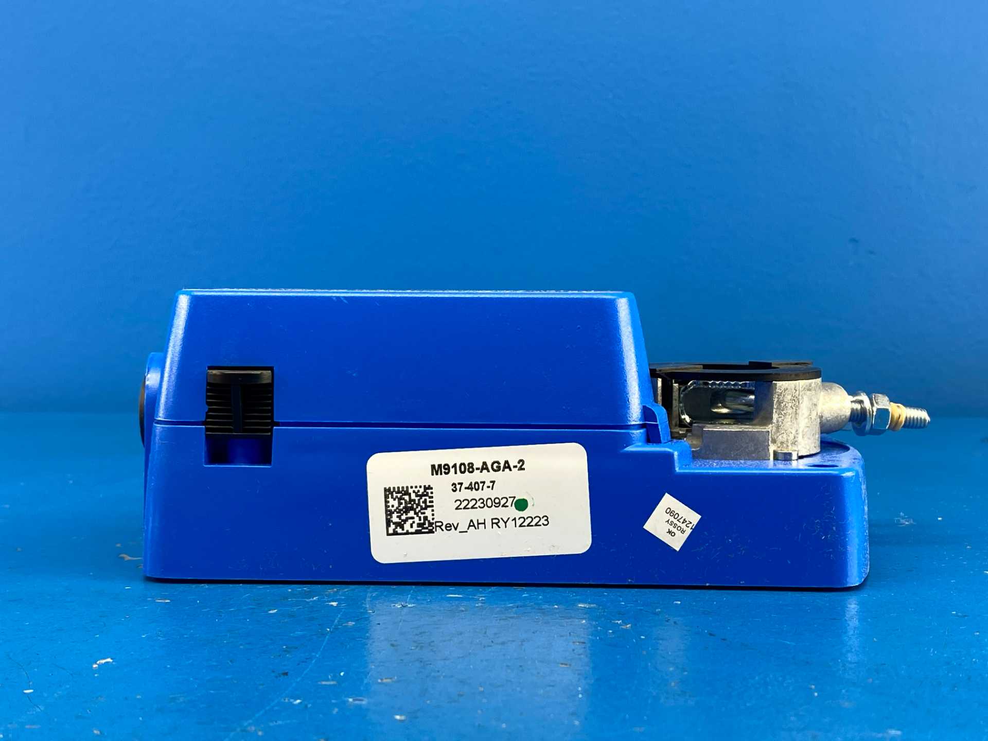 Johnson Controls M9108-AGA-2 Proportional Electric Non-spring Return Actuators