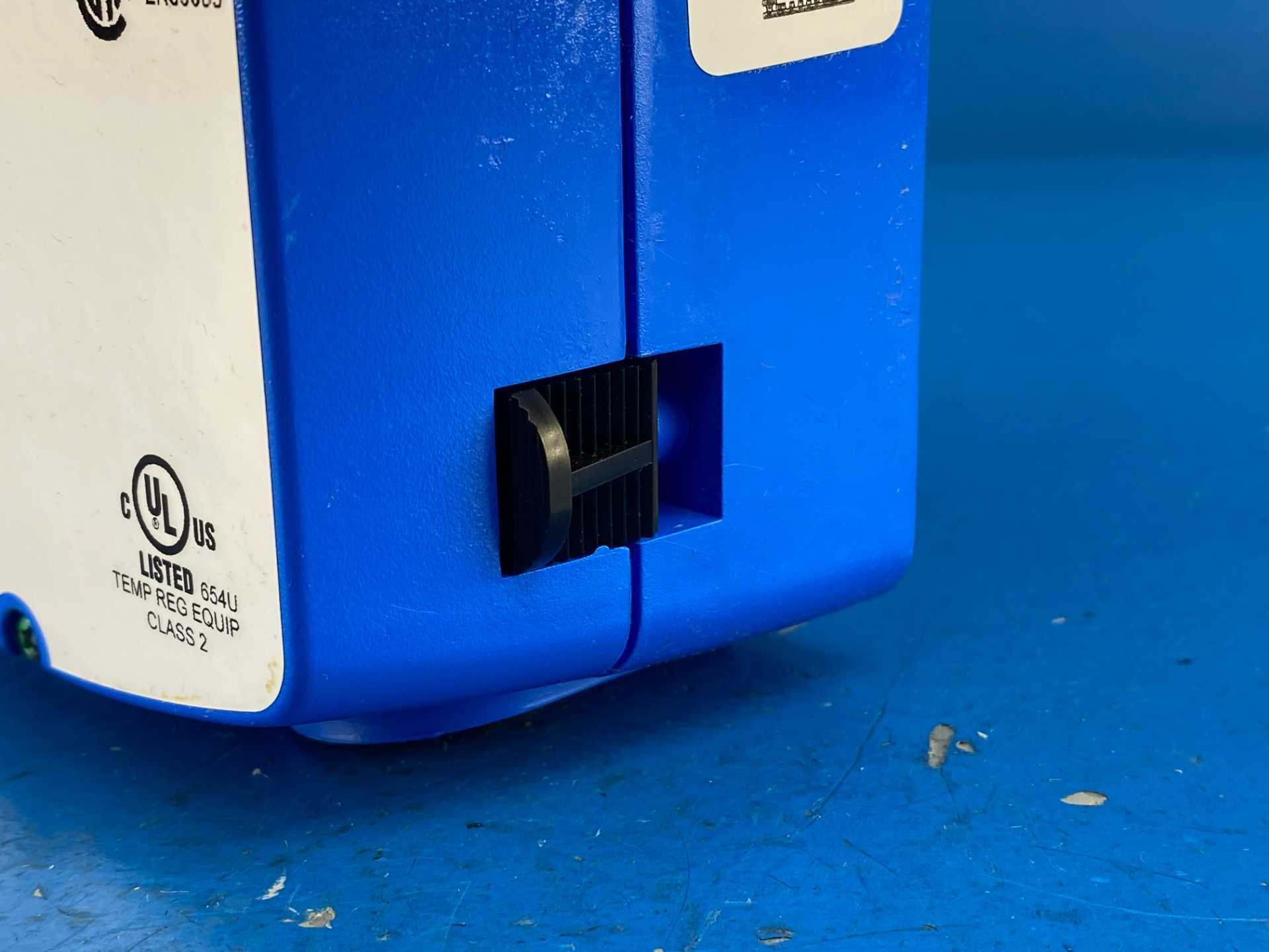 Johnson Controls M9108-AGA-2 Proportional Electric Non-spring Return Actuators
