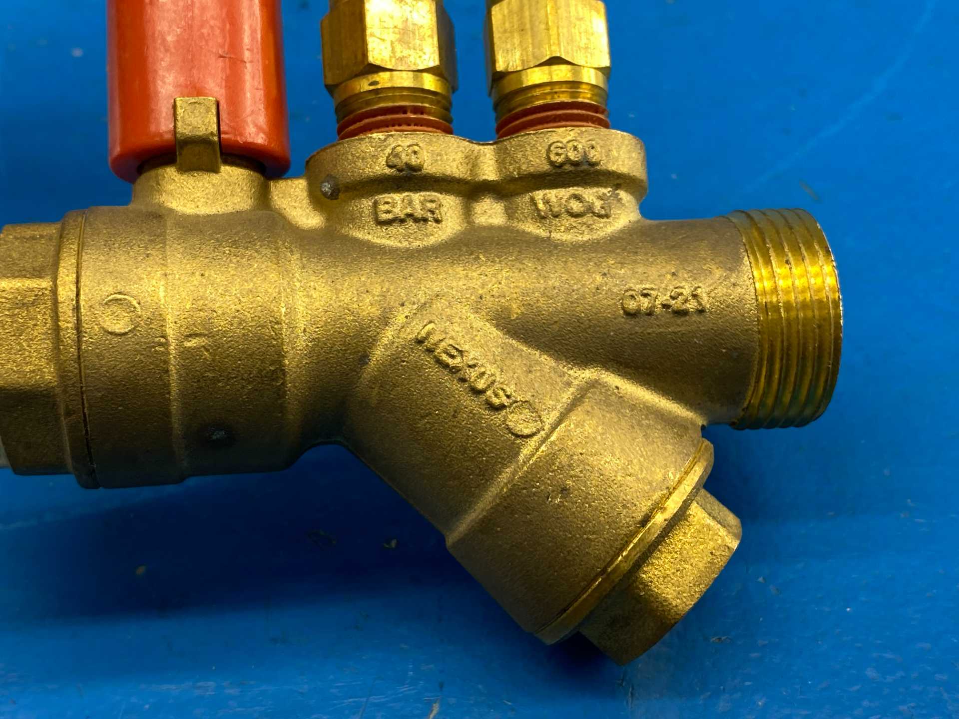 Nexus Hydronics Ultra Matic, UM+075LS-050M-005-N-E, 3/4"LS x 1/2"M Automatic Flow Control Valve, 0.5 GPM, 60WOG | 40BAR
