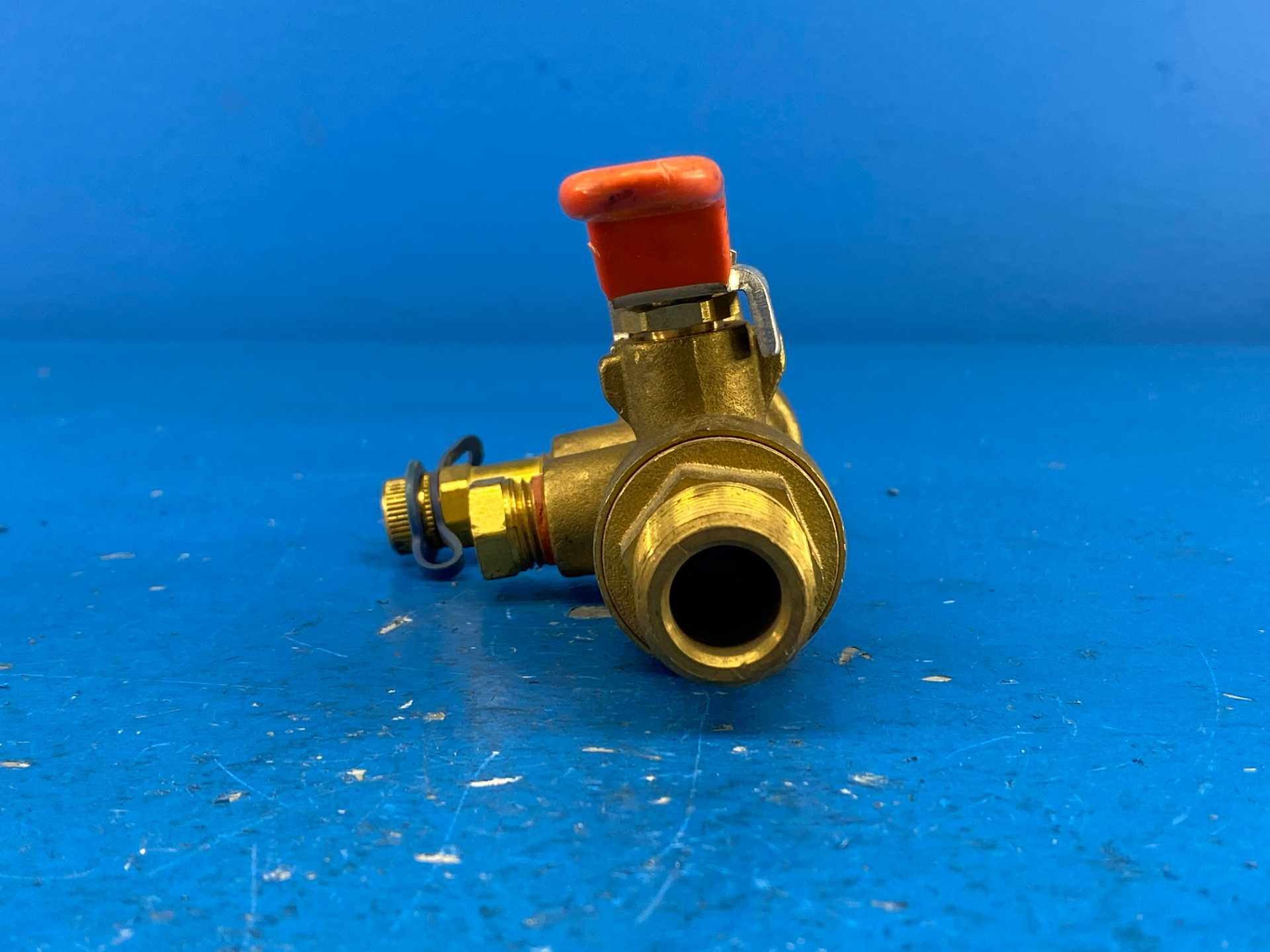 IMI Hydronics UBA075S-050M,PL1,PT2,PT3, 3/4"S x 1/2"M, Shut-Off Valve, 600WOG | PN40, 600PSIG (Orange Handle w/ pipe)
