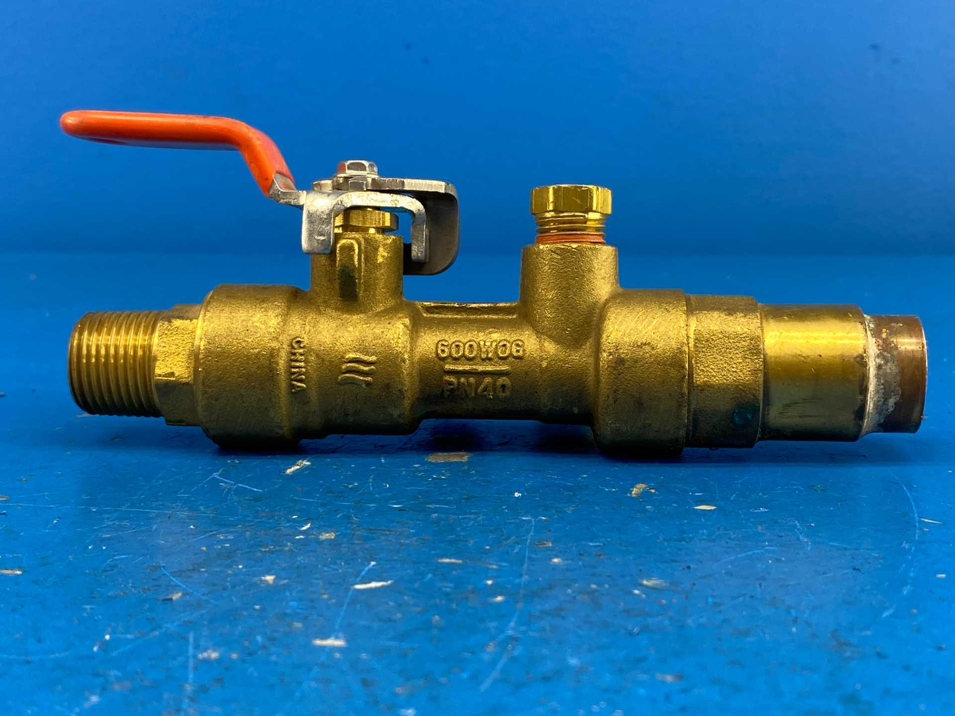 IMI Hydronics UBA075S-050M,PL1,PT2,PT3, 3/4"S x 1/2"M, Shut-Off Valve, 600WOG | PN40, 600PSIG (Orange Handle w/ pipe)
