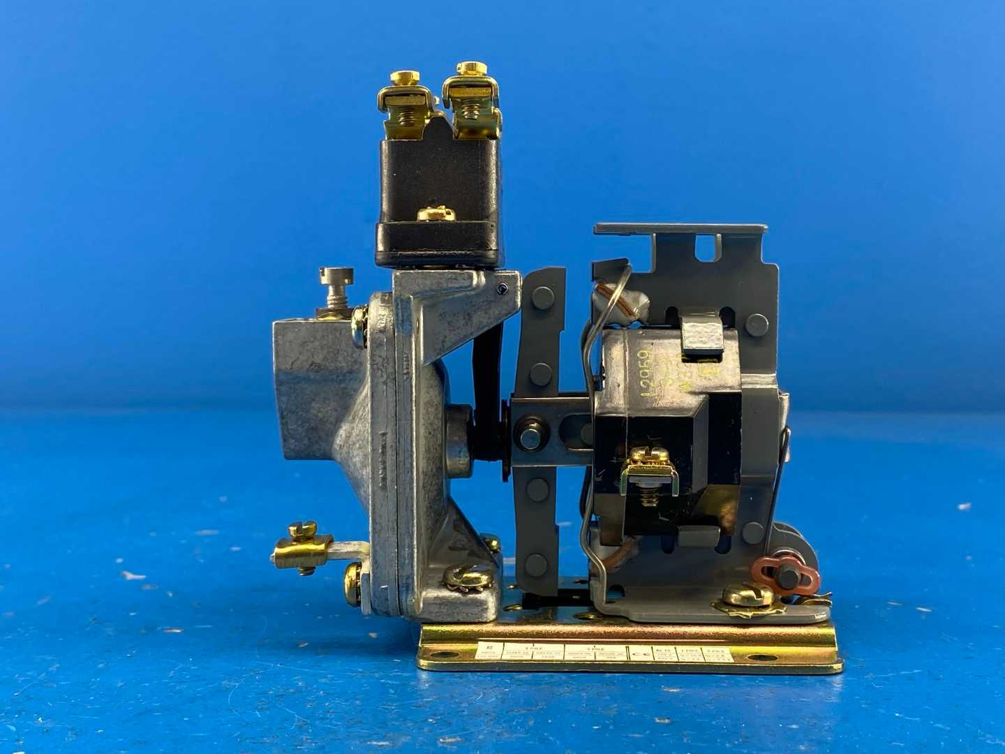 Square D 9050AO10EV02 (86431) AC Pneumatic Timing Relay Series A 110/120V