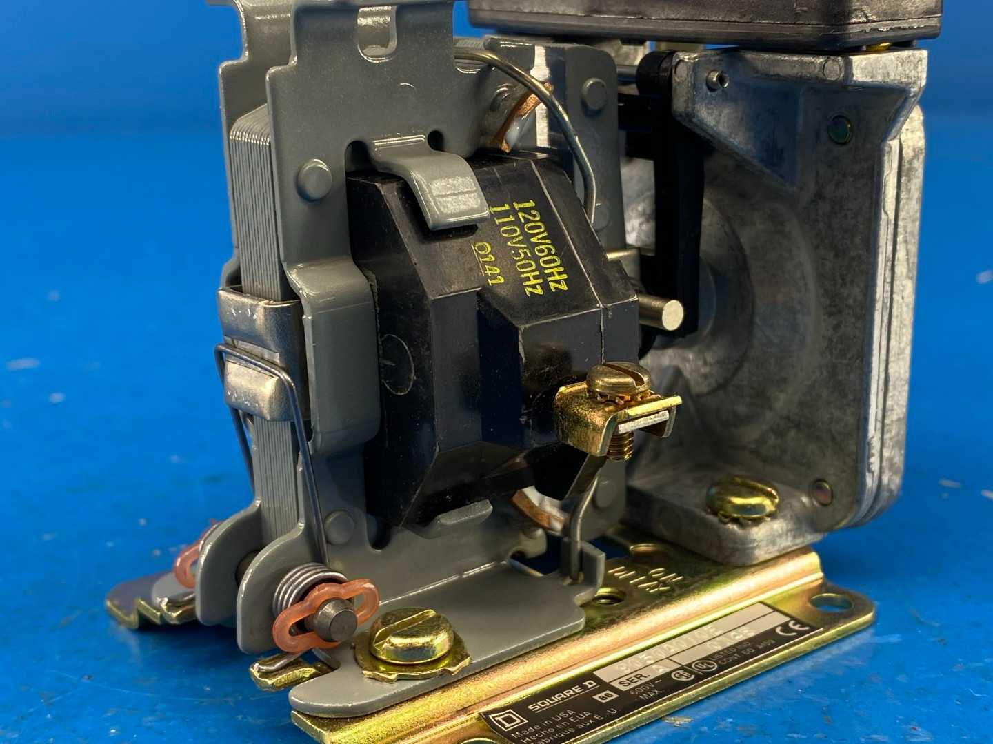 Square D 9050AO10EV02 (86431) AC Pneumatic Timing Relay Series A 110/120V