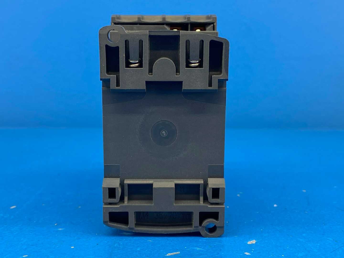 Schneider Electric LC1DT206BL, TeSys (045620) 24VDC 20A Contactor