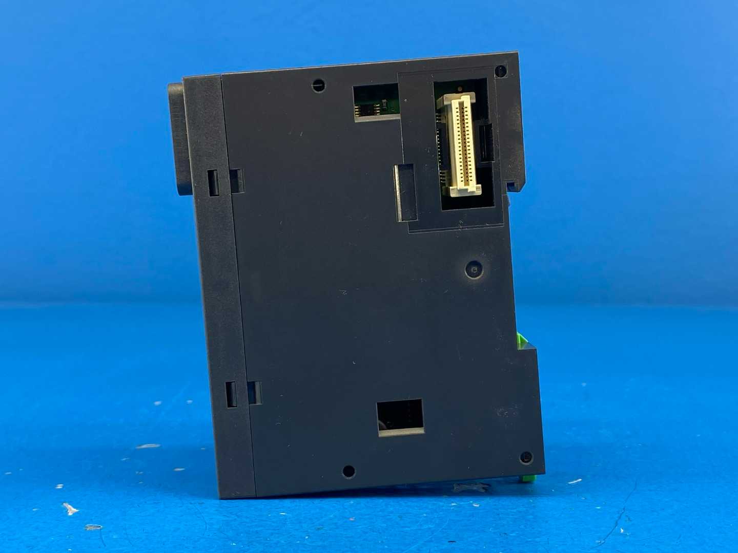 Schneider Electric Modicon TM3XREC1 TM3 Bus Receiver Module, 24VDC Supply, 40mA / 560mA