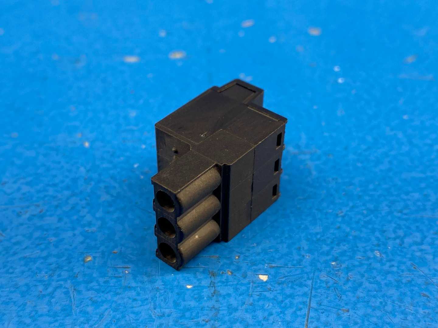 Schneider Electric Modicon TM3XREC1 TM3 Bus Receiver Module, 24VDC Supply, 40mA / 560mA