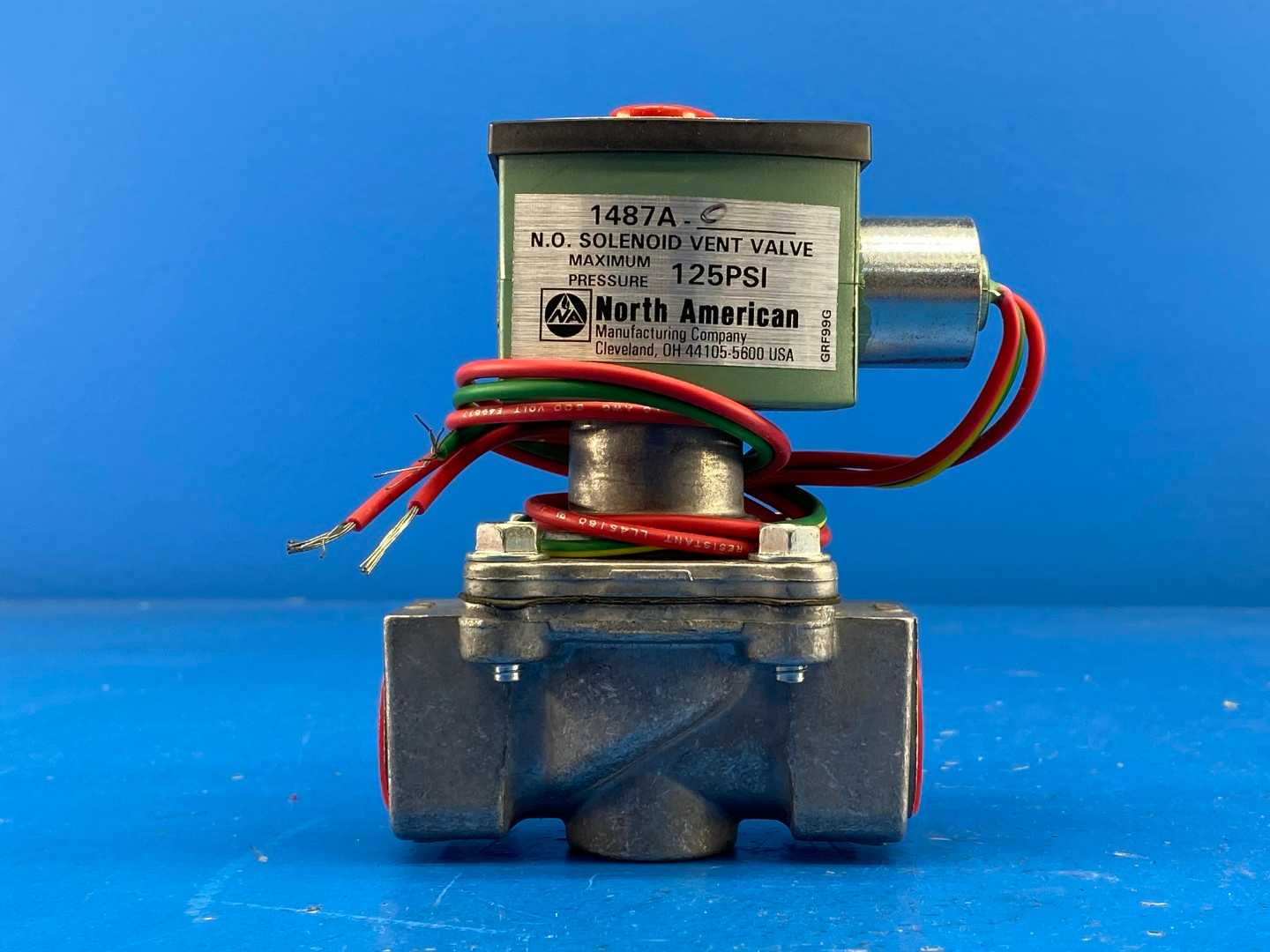 Asco Red-Hat 8215G33 Aluminum Body 2-Way Solenoid Valve 3/4" Normally Open 0-125psi 120V
